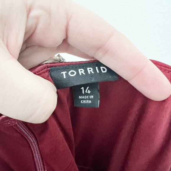 [Torrid] Red Liquid Look Taffeta Satin Fit & Flare Dress Pockets Sweetheart 14 - Picture 10 of 13